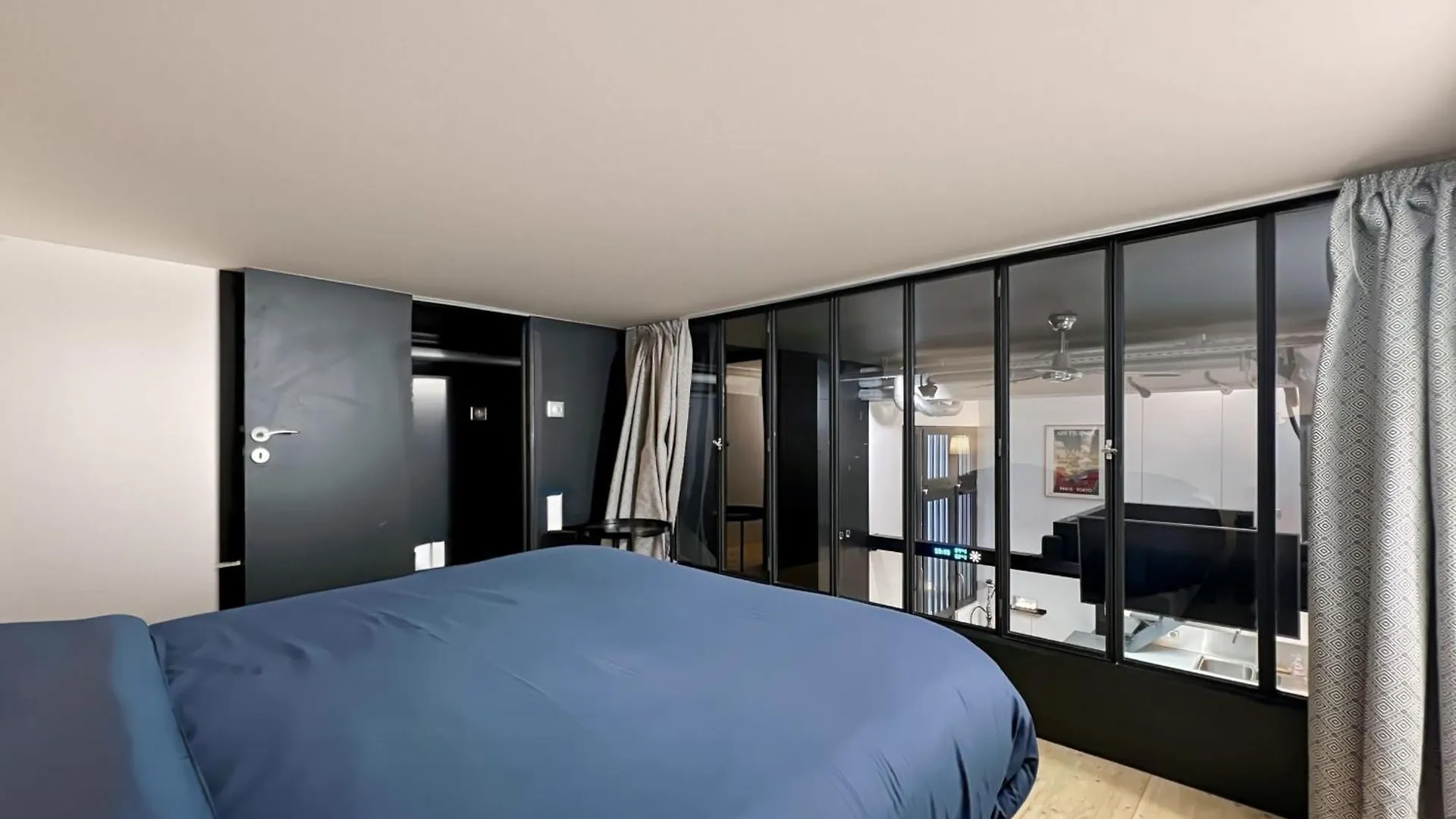 Charming Atypical Apartment - Gare De L'Est Paris